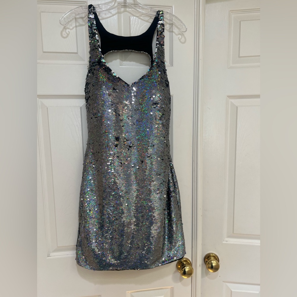 La Femme Black full sequin open back mini cocktail dress. Size 8